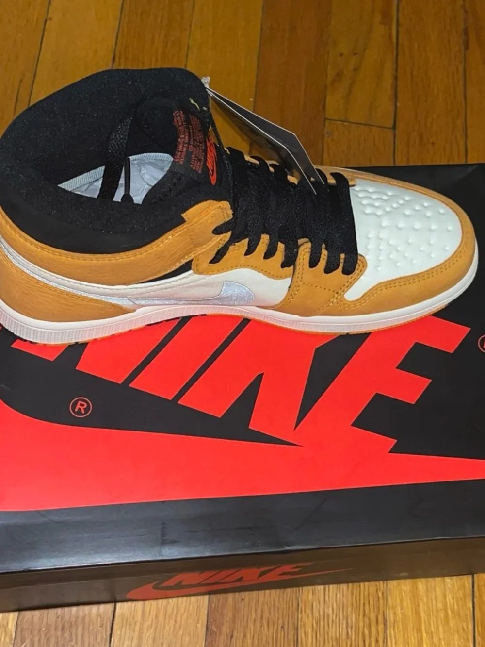 Jordan authentic gore‑tex